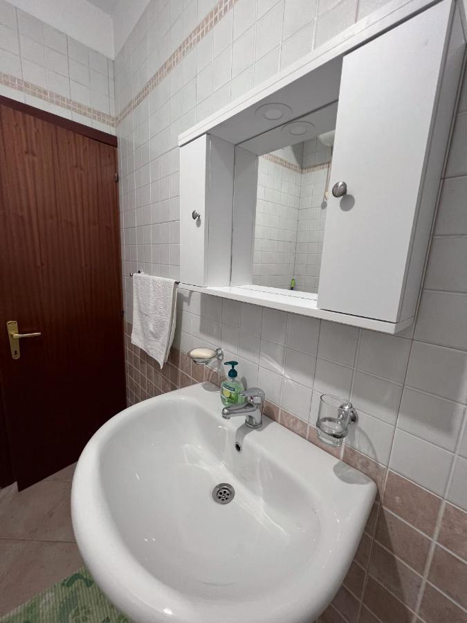 Home & Apartment In Tirana Exterior photo